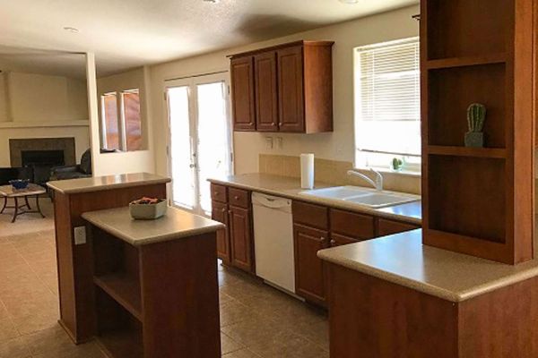 TICABOO LODGE LAKE POWELL (Laketown)